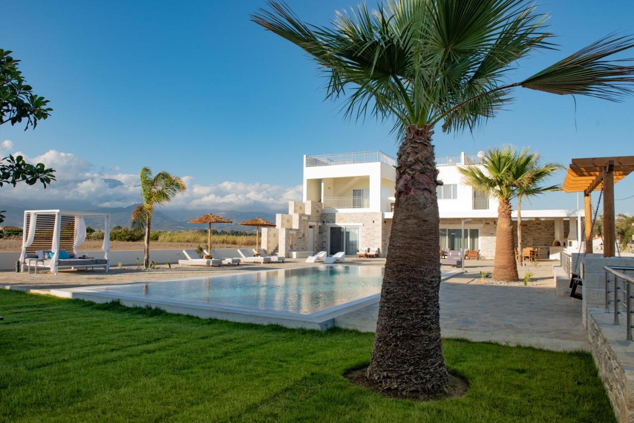 Villa Pnoe Seaside Каламакі Екстер'єр фото